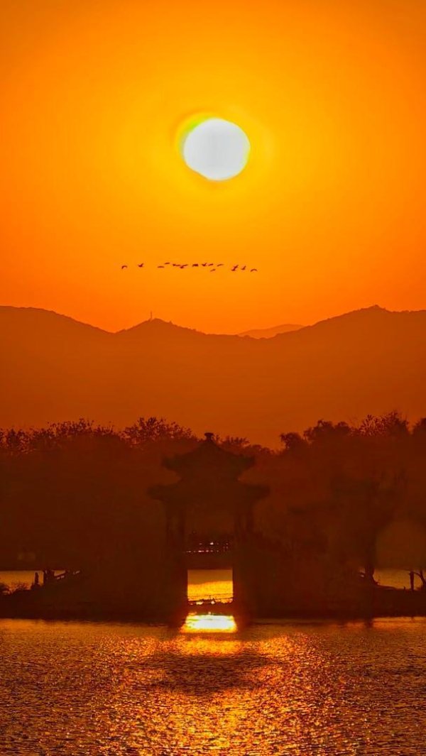 金多多 落日熔金余霞成绮！北京现绝美晚霞 多摄影师捕捉美景